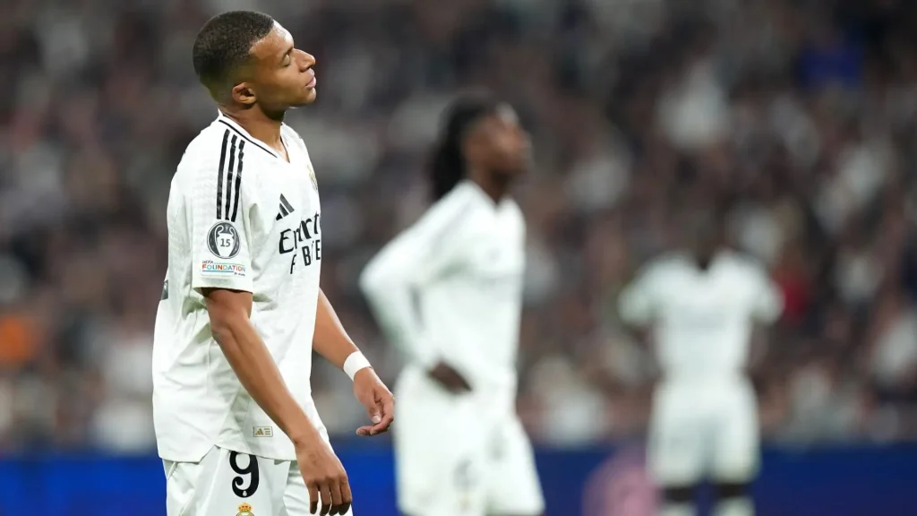 Bikin Rekan Setim Frustrasi, Benarkah Kelemahan Kylian Mbappe di Real Madrid Mulai Terkuak?